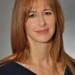 Ms Lisa Petrelli